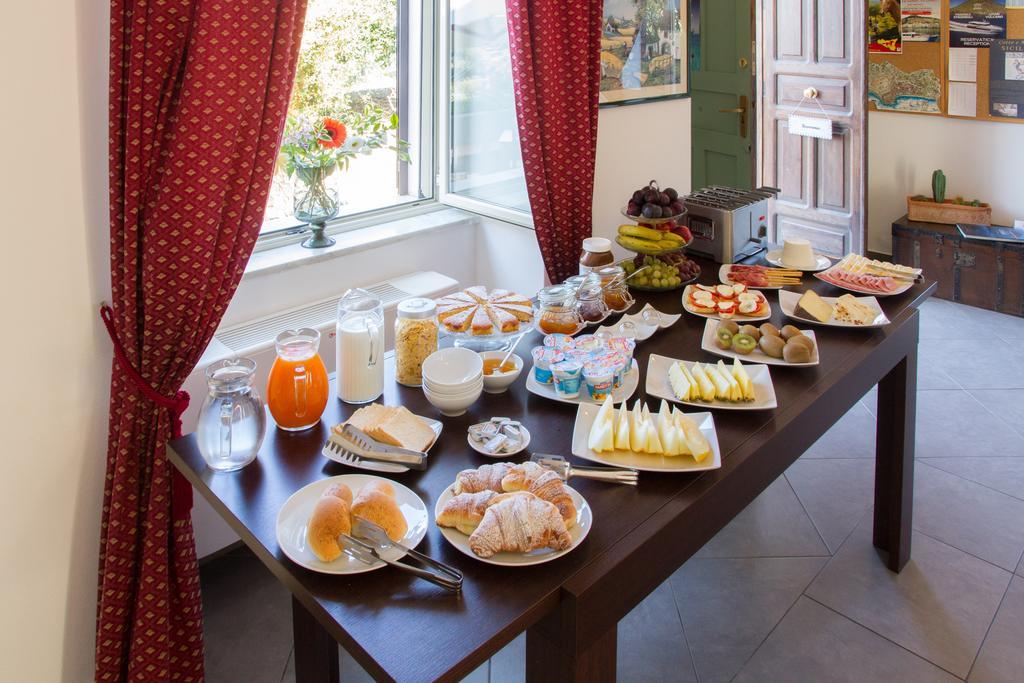 Bouganville B&B Cefalu Bagian luar foto