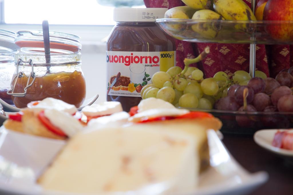 Bouganville B&B Cefalu Bagian luar foto