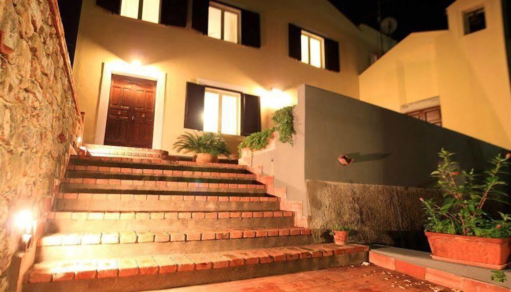 Bouganville B&B Cefalu Bagian luar foto